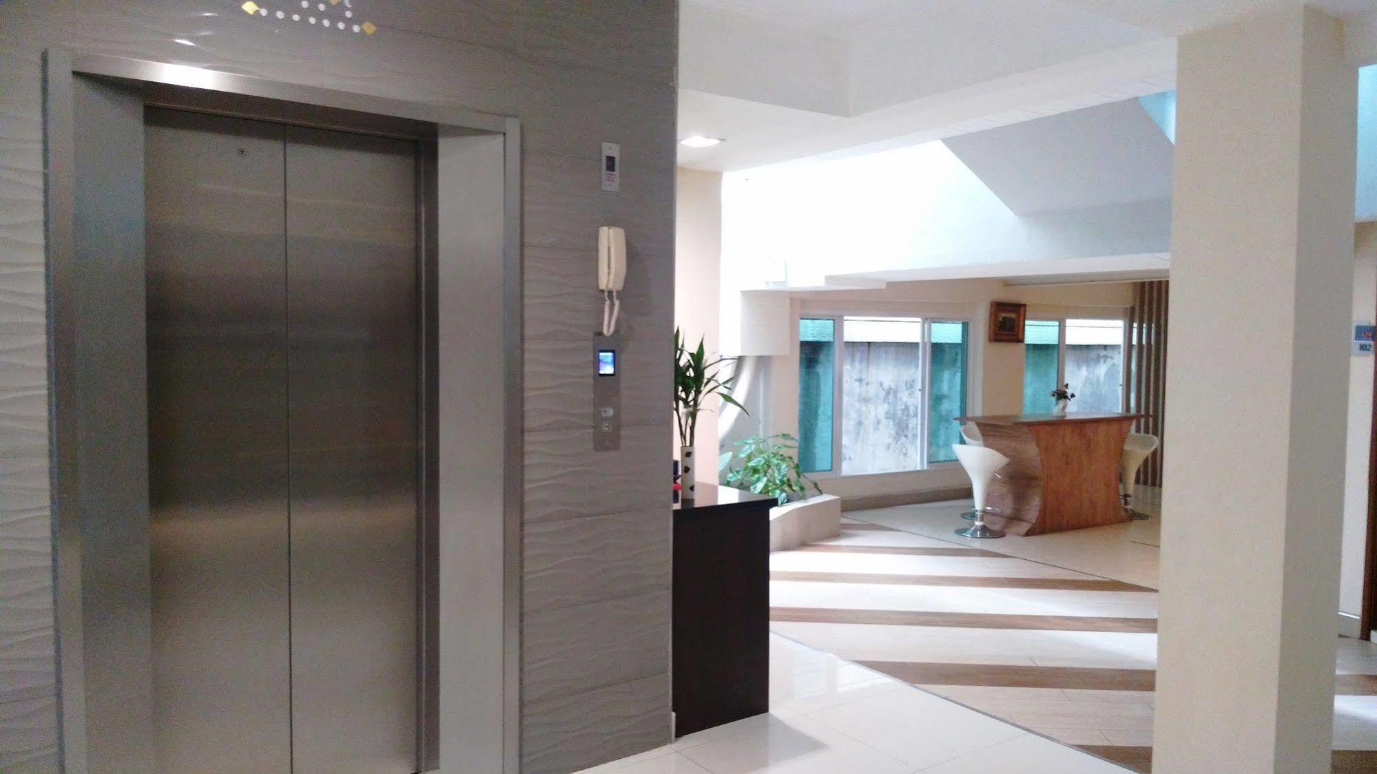 Ur 22 Residence Bangkok Exterior foto